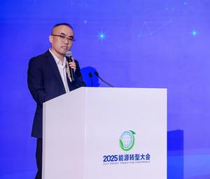张伟讲话2.jpg